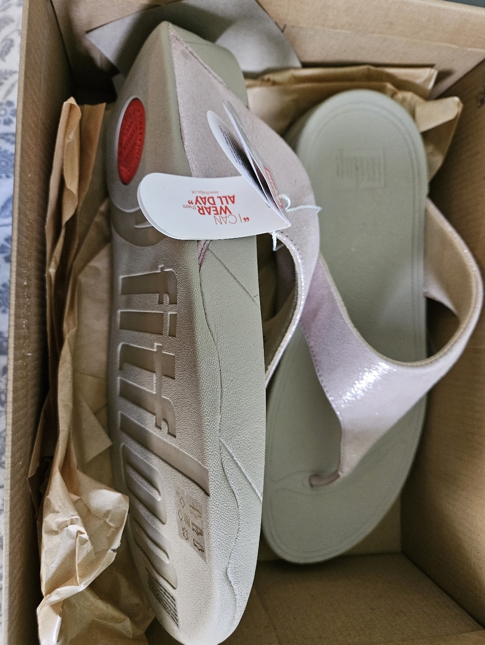 Fitflop Shimmery Nude Pink Thong Sandals - Picture 2 of 3